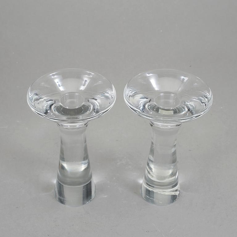 LJUSSTAKAR, ett par, glas, "3412", signerade Tapio Wirkkala, Iittala.