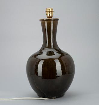 LAMPFOT, keramik, Thailand 1900-tal.