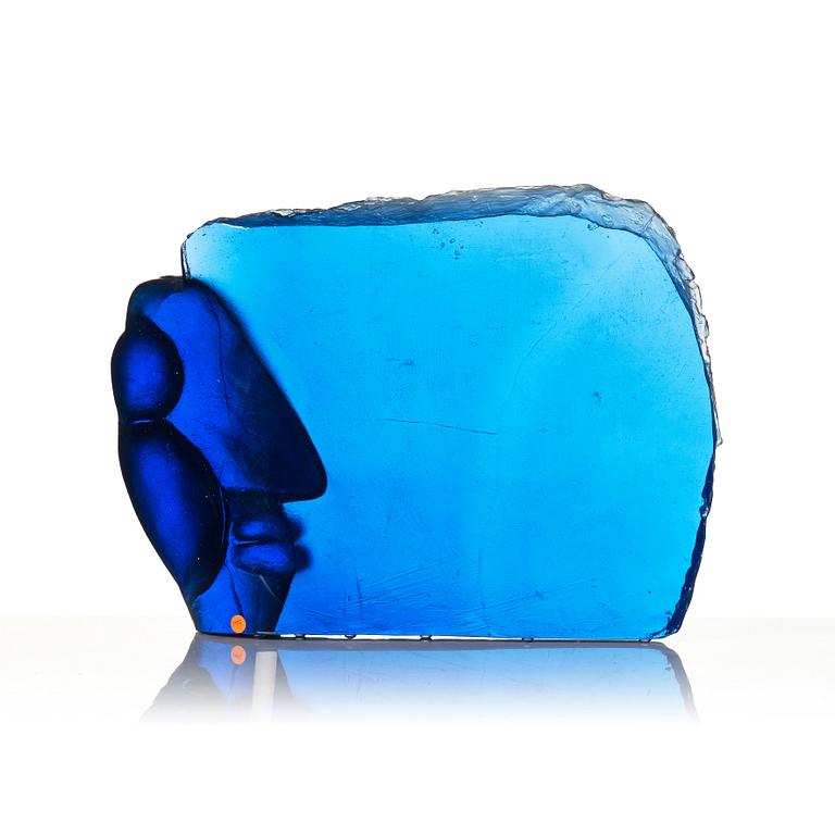 Ann Wolff, a blue cast glass 'Head Series P4' sculpture, own studio, Sweden 1995.