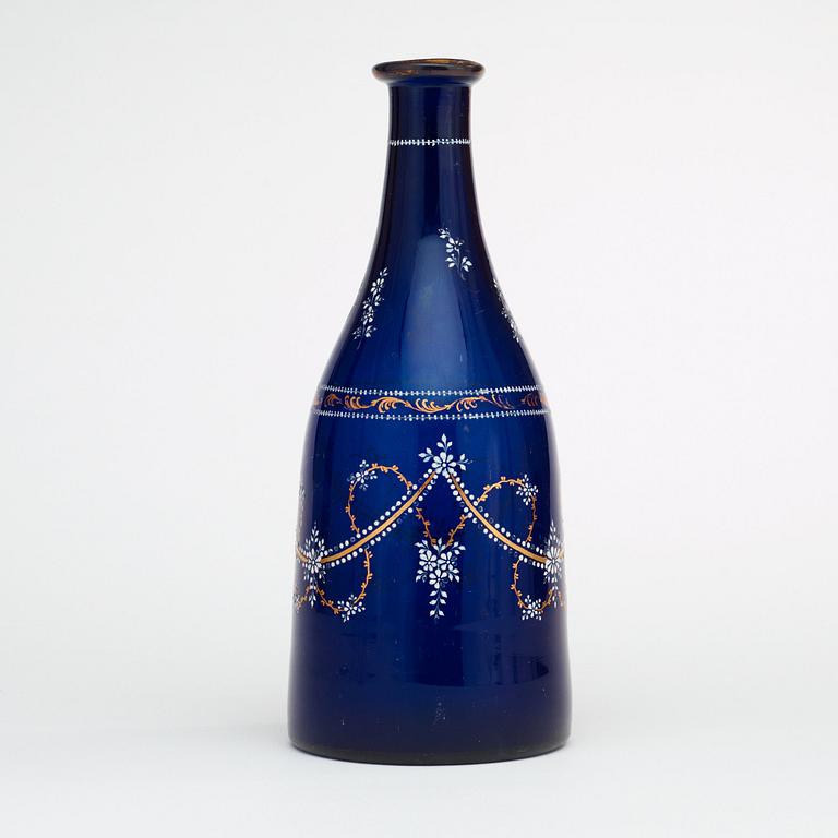 KARAFF, blått glas. Ryssland, omkring år 1800.