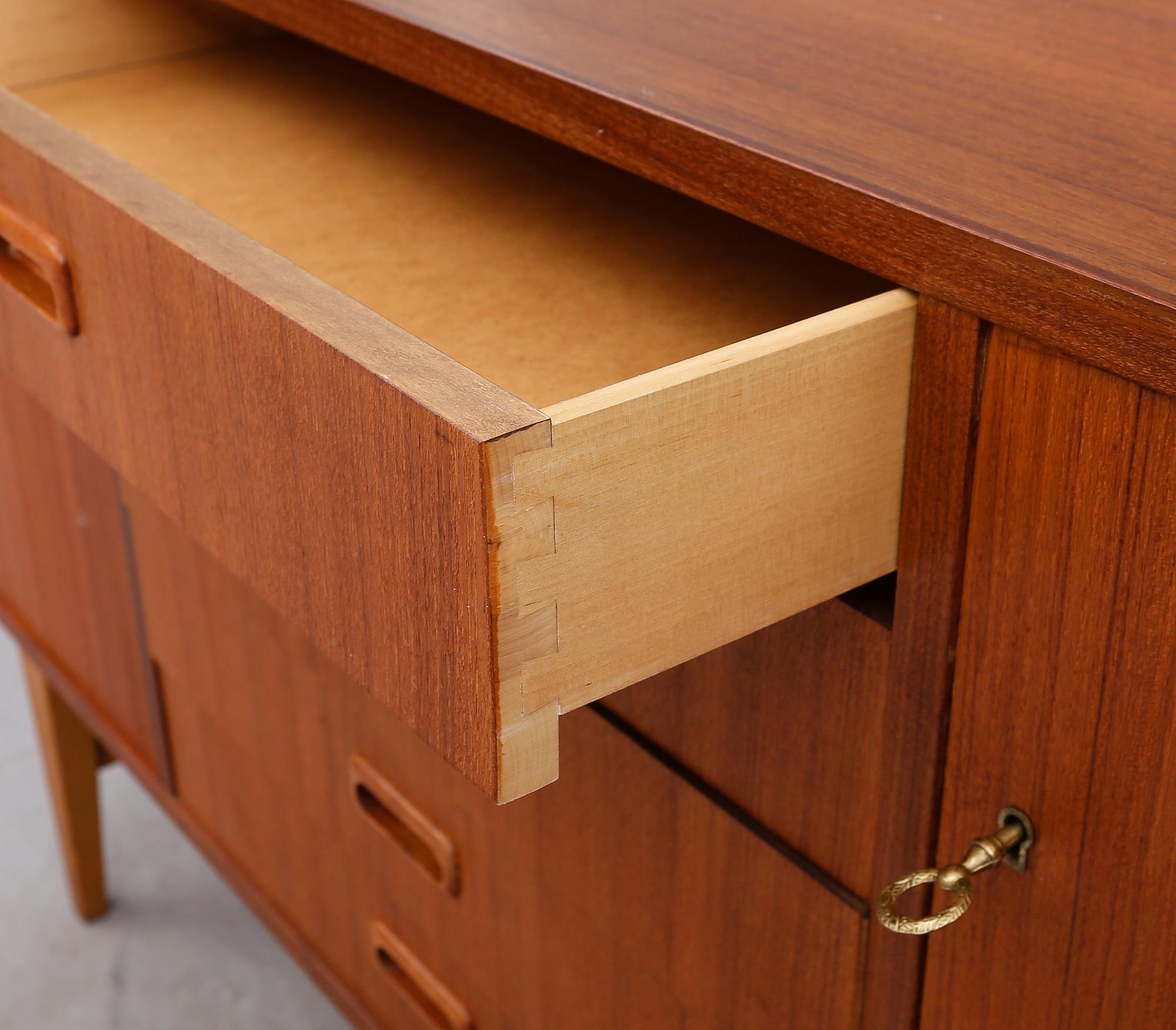 SIDEBOARD, 1900-talets andra hälft.