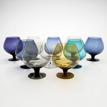 Saara Hopea, a set of 10 drinking glasses, model 1131, Nuutajärvi Notsjö. Designed in 1955.