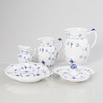 Service pieces, 5 pcs, porcelain, "Blue Fluted", Royal Copenhagen, Denmark.