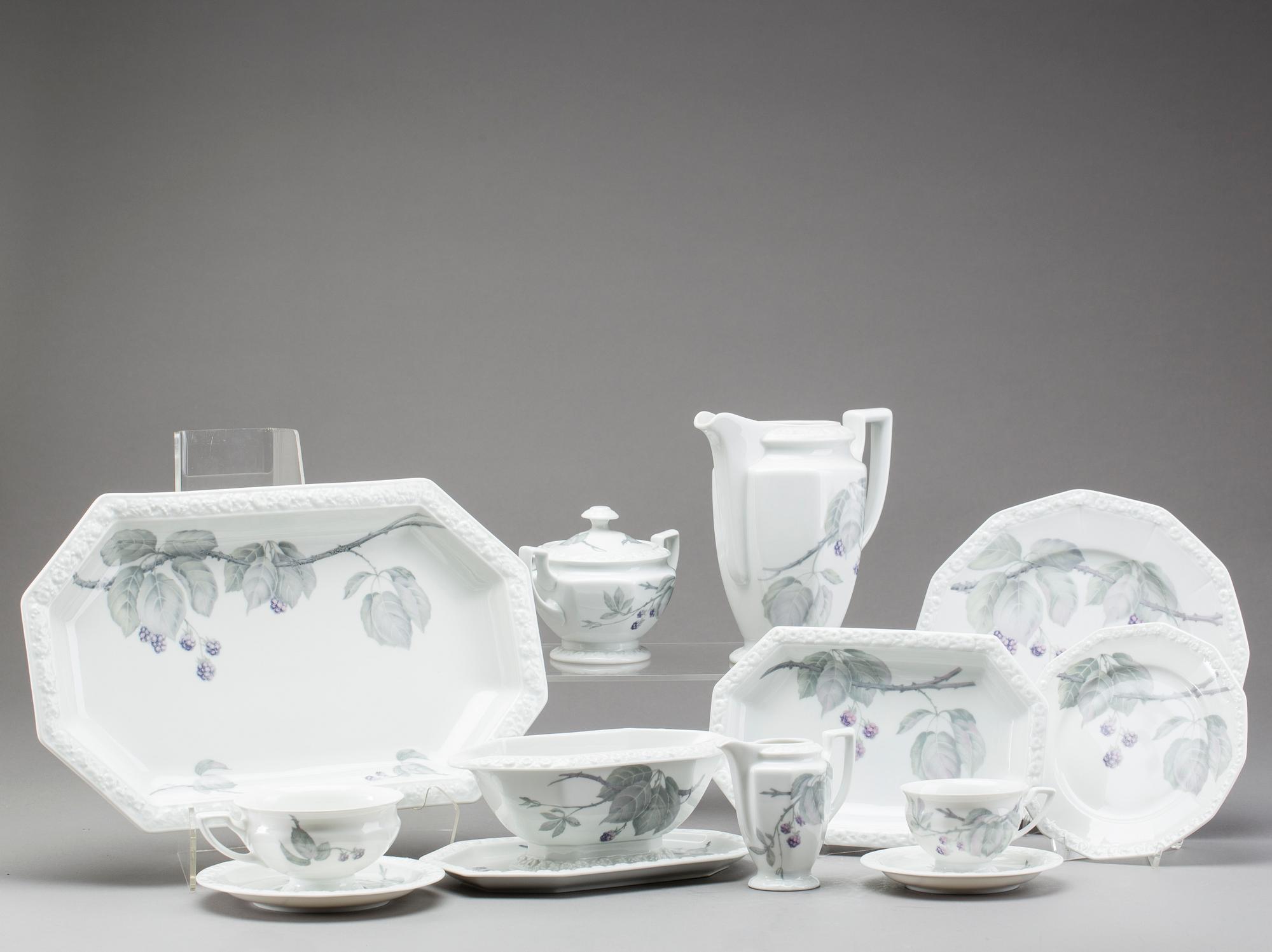 SERVIS, 77 delar, porslin, "Maria Björnbär", Rosenthal.