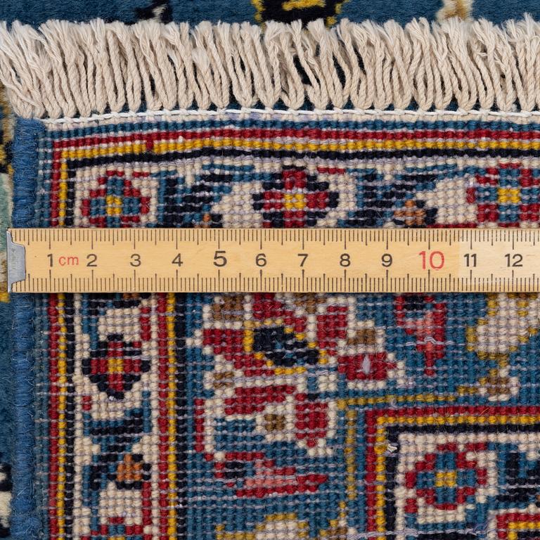 Carpet, Keshan 357 x 263 cm.