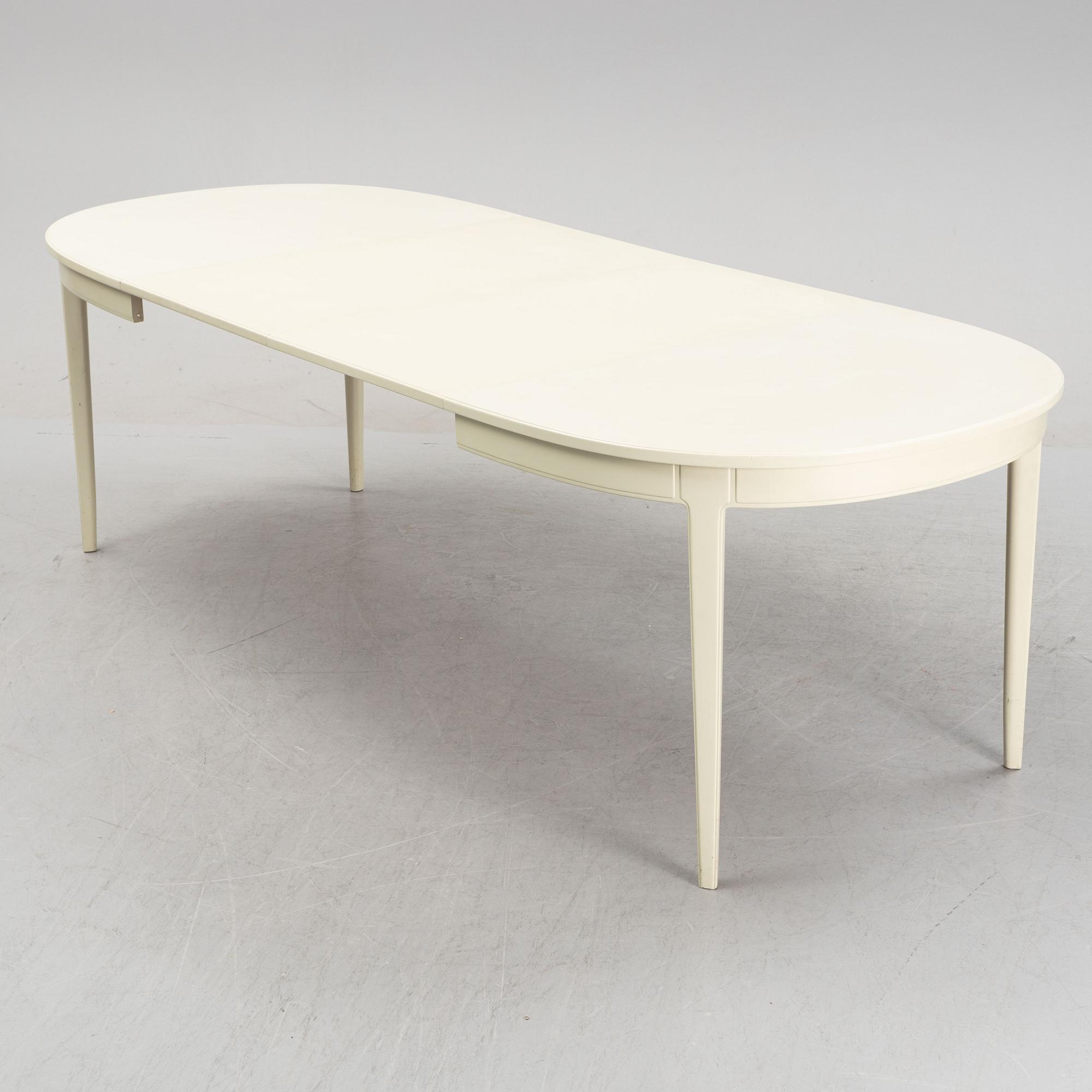 Carl Malmsten, a 'Herrgården' dining table and a set of four 'Vardags' chairs, second half of the 20th Century.