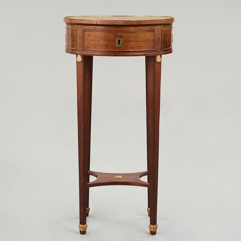 BORD, sengustavianskt, 1700-talets slut.