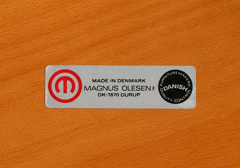 STOLAR, 8 st, modell 8000-serien, Rud Thygesen & Johnny Sørensen, Magnus Olesen, Danmark, 1900-talets fjärde kvartal.
