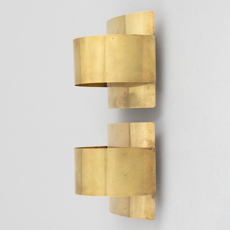 Peter Celsing, a pair of  'Band' wall lamps, Falkenberg lighting, late 20th century.