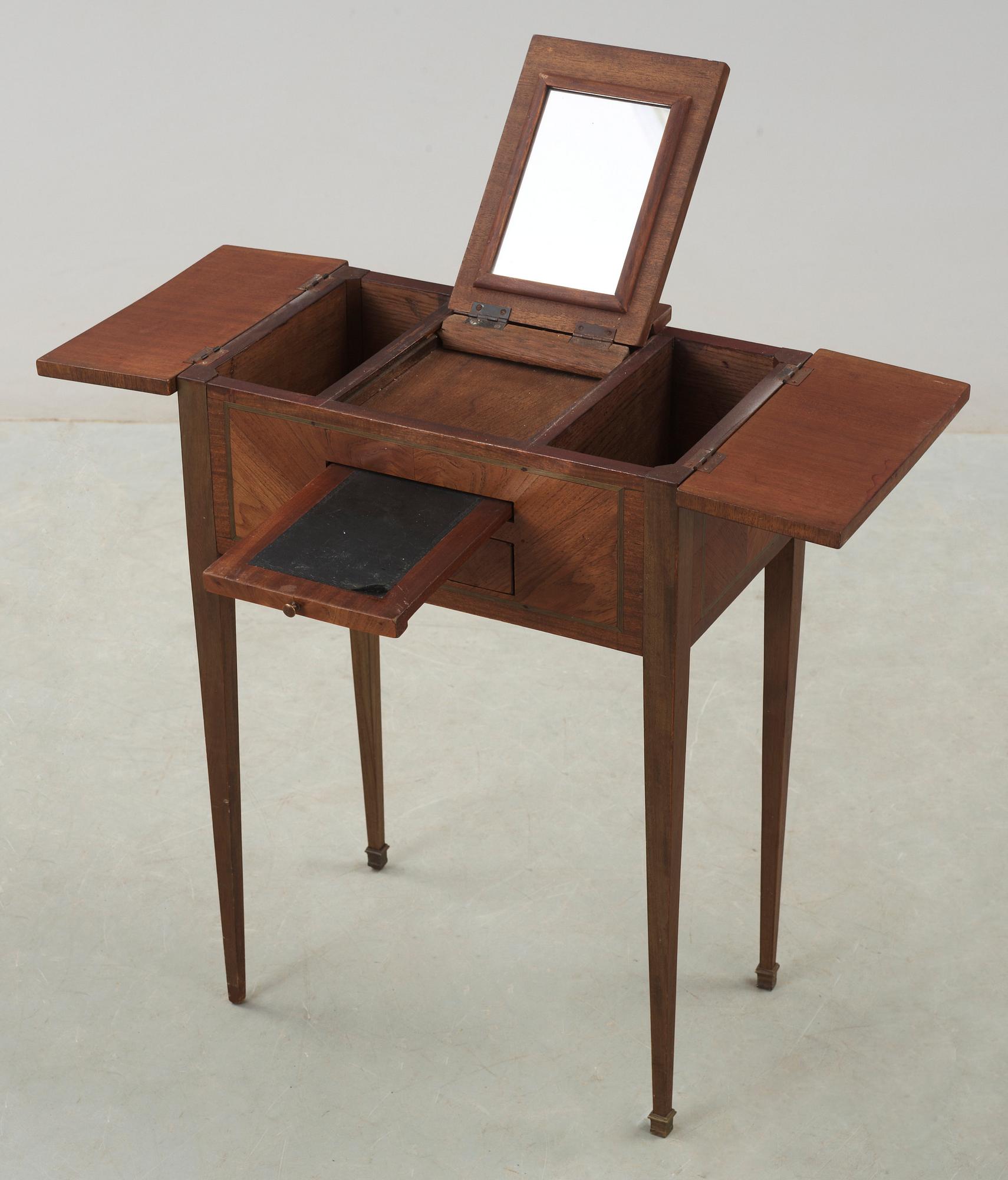 POUDREUSE, Louis XVI-stil, 1900-tal.