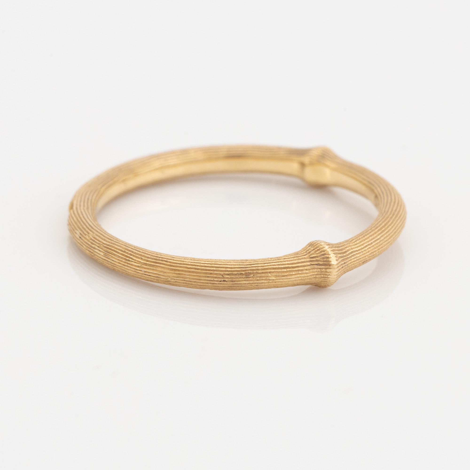 An 18K gold Ole Lynggaard ring "Nature" no 2.