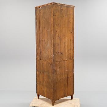 VITRINSKÅP/HÖRNSKÅP, sengustavianskt, 1800-talets första hälft.