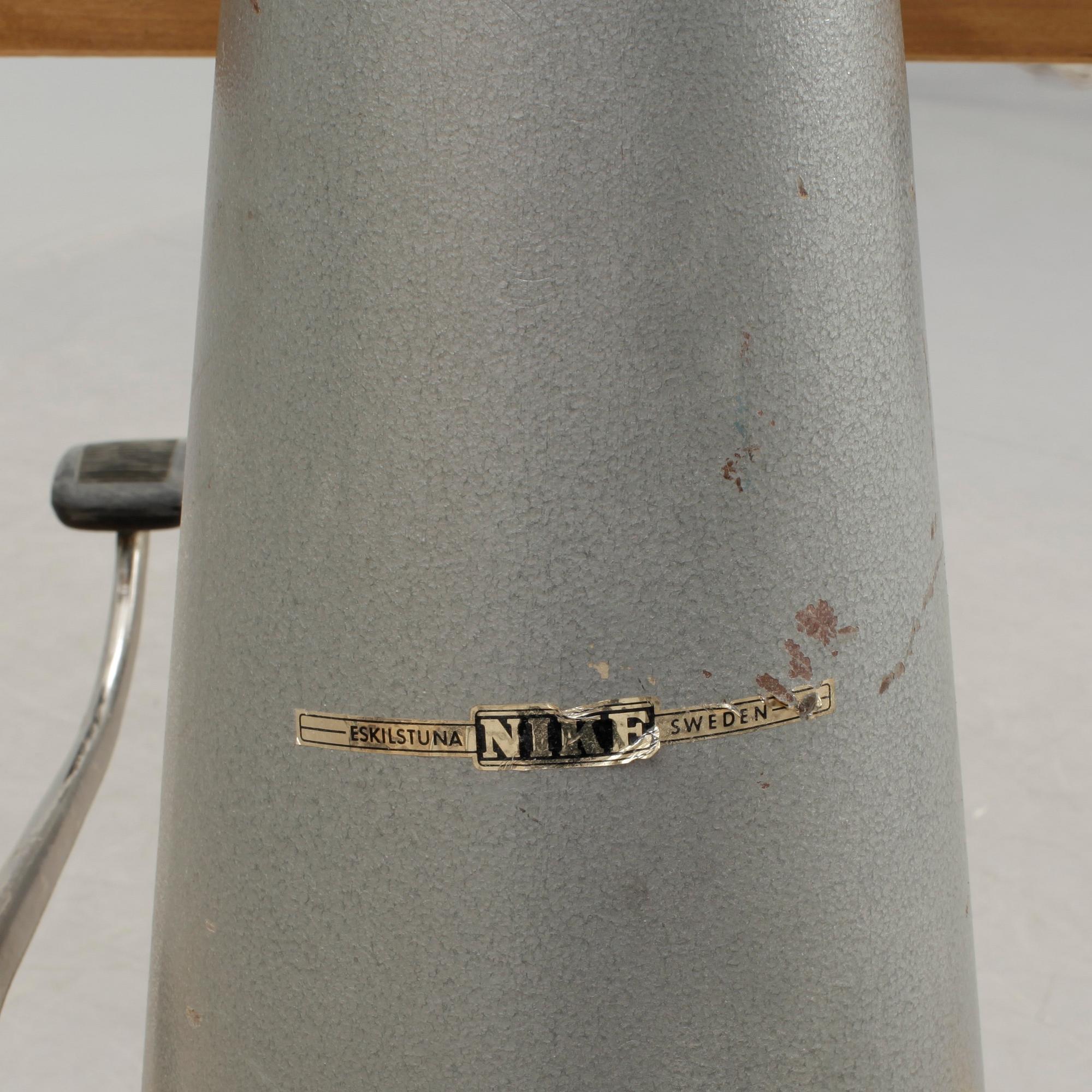 RITBORD, Nike, Eskilstuna, 1900-talets andra hälft.