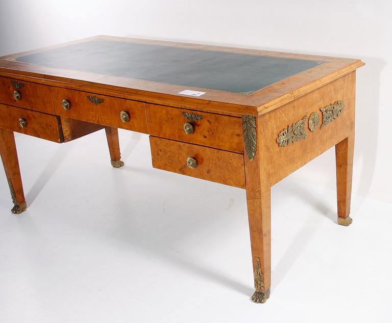 SKRIVBORD, empirestil, 1900-tal.