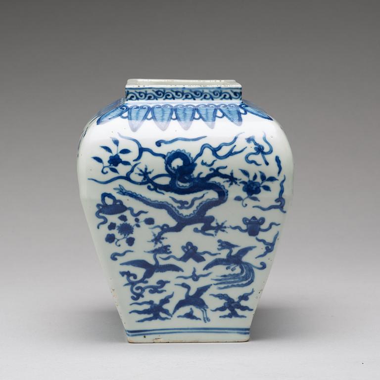 A blue and white vase, late Qing dynasty/Republic with Wanli mark.