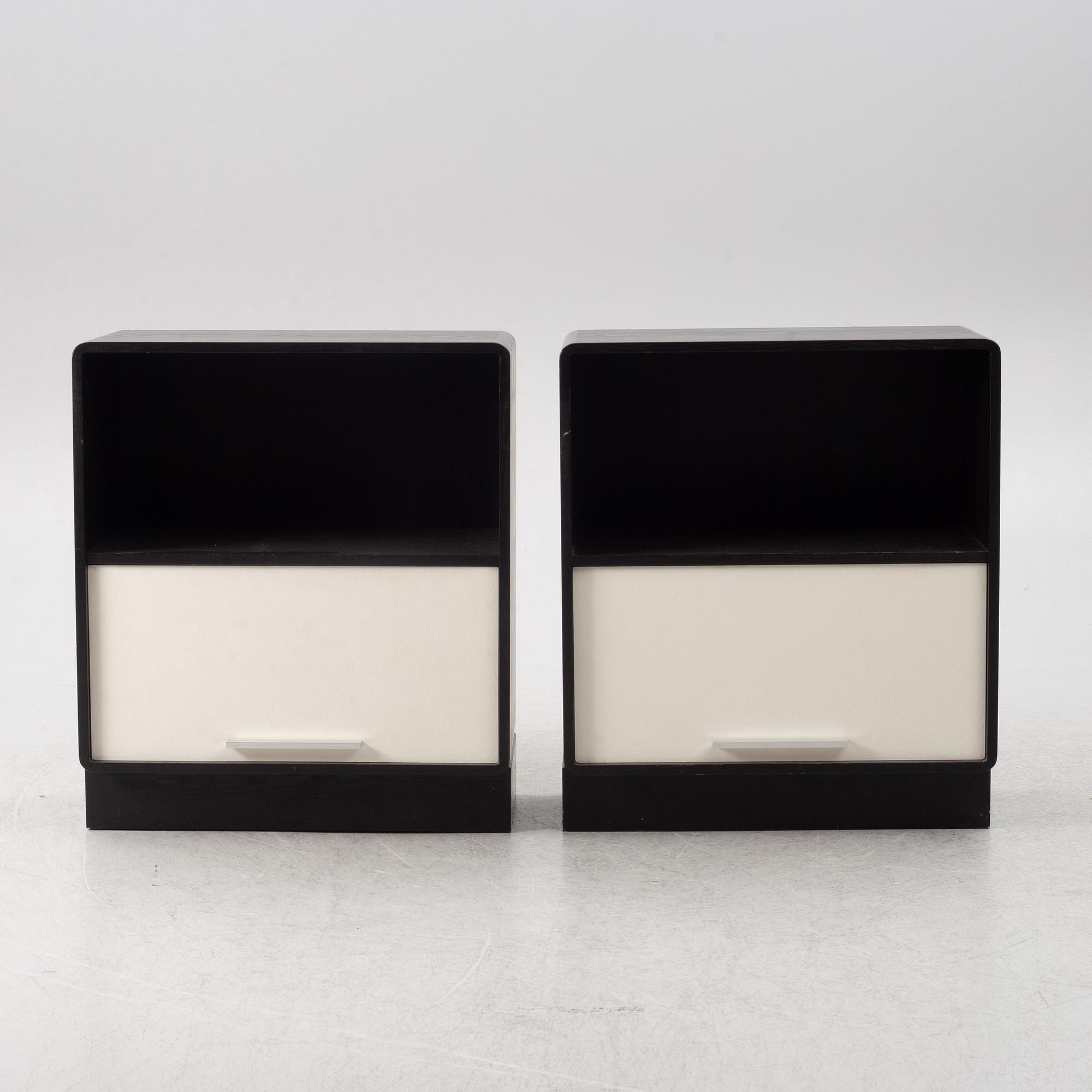 Dyrlund & Smith, hurtsar/skåp, ett par, Danmark, 1900-talets senare del.