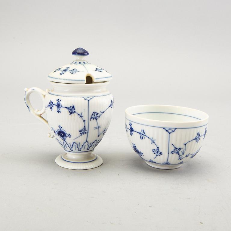 A 35 pcs Musselmalet Royal Copenhagen porcelain service.