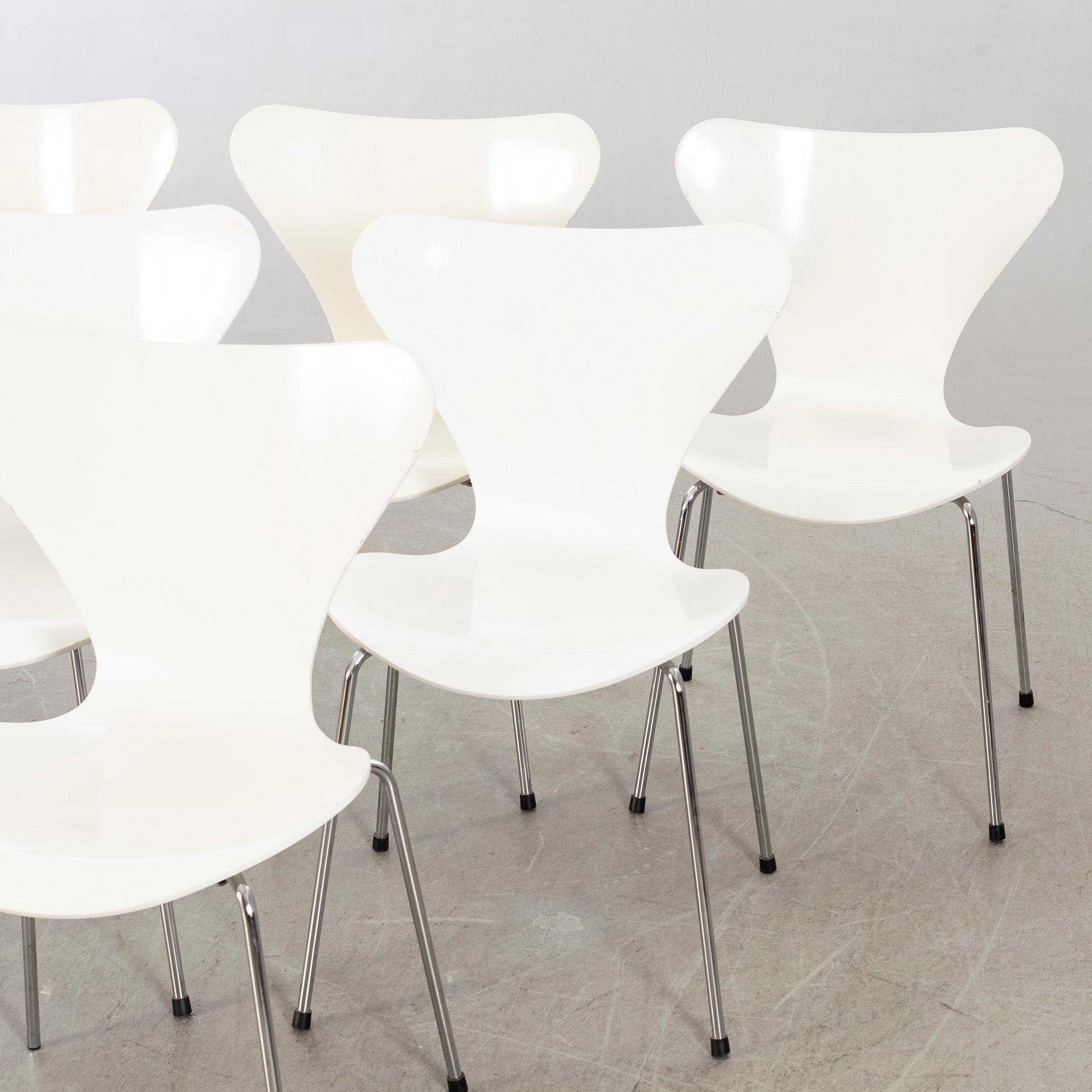 ARNE JACOBSEN, 6 st "Sjuan"  Fritz Hansen, Danmark.