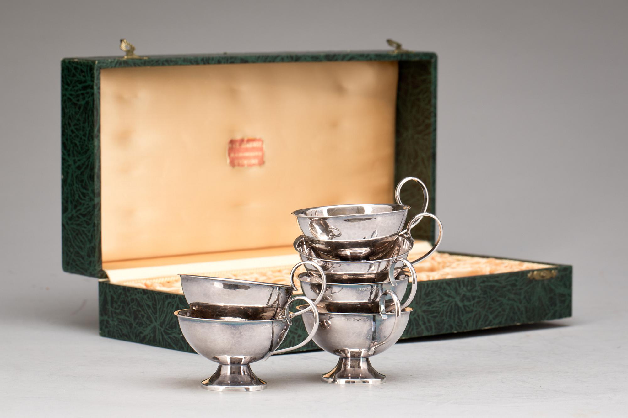 PUNSCHMUGGAR, 6 st. Silver, svensk mästare 1955. Total vikt c:a 195 g.