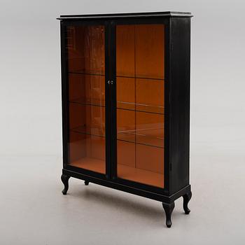 BOKSKÅP, 1900-talets första hälft.