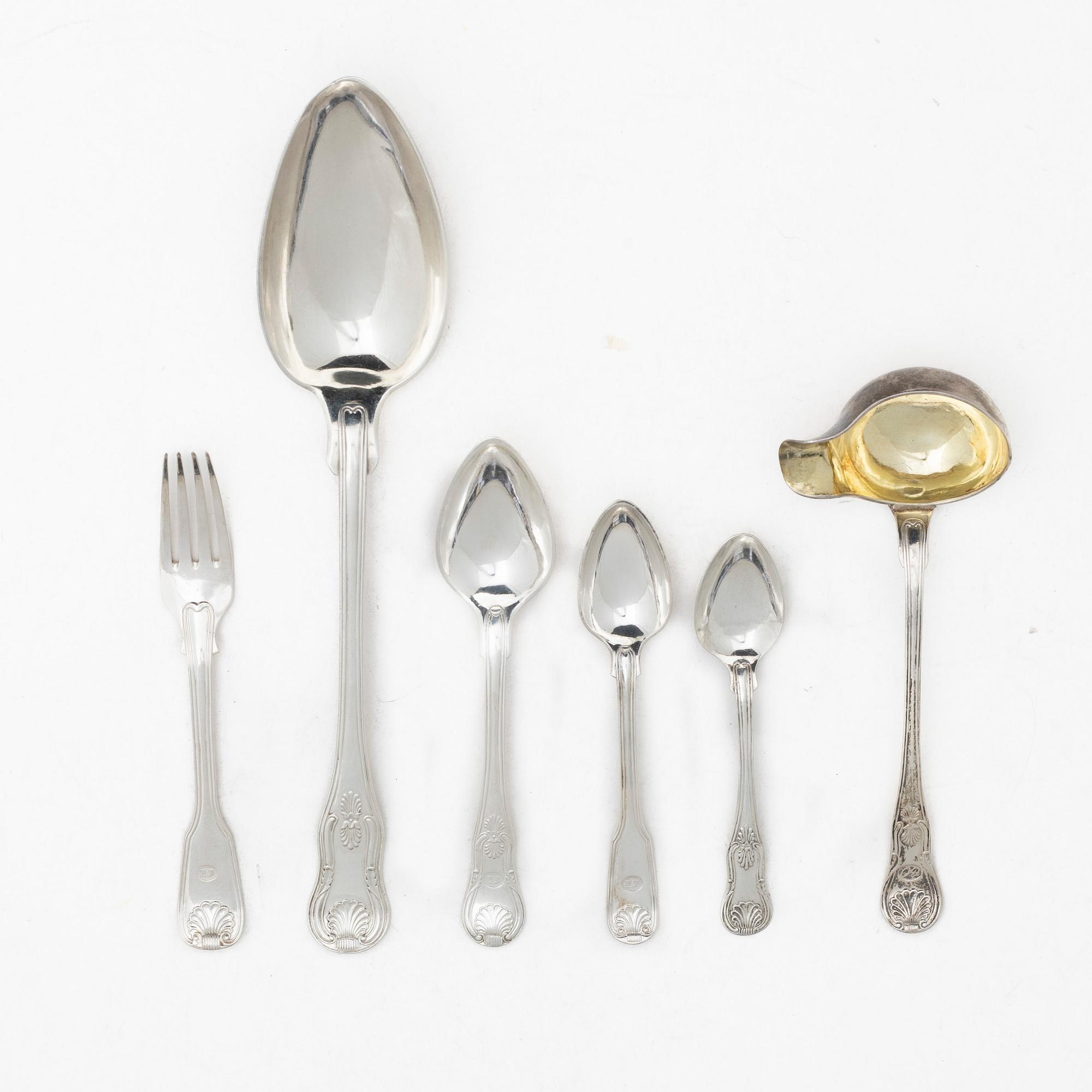 27 pieces of silver flat ware, similar 'Shell' models, including Gustaf Mööenborg, Stockholm, Swedn, 1848-52.