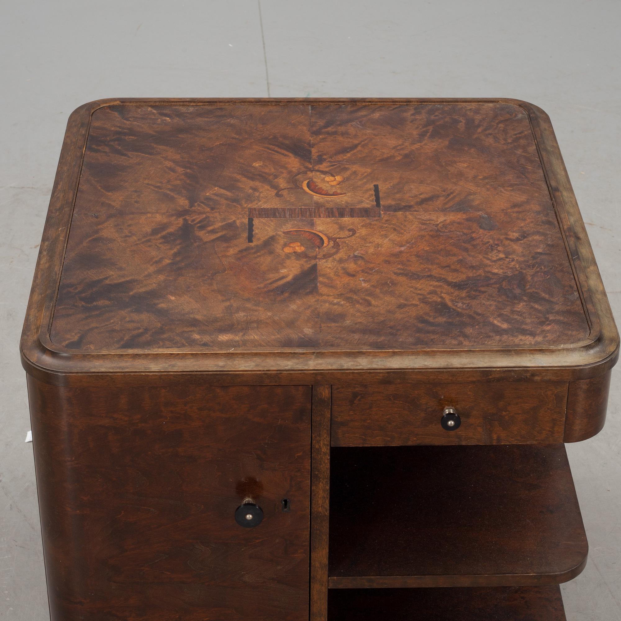 RÖKBORD, 1900-talets första hälft.