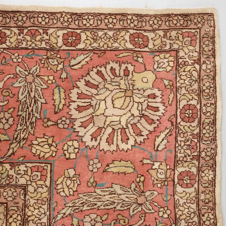 SEMIANTIK TÄBRIS, Ghanadi. 405,5 x 295 cm.