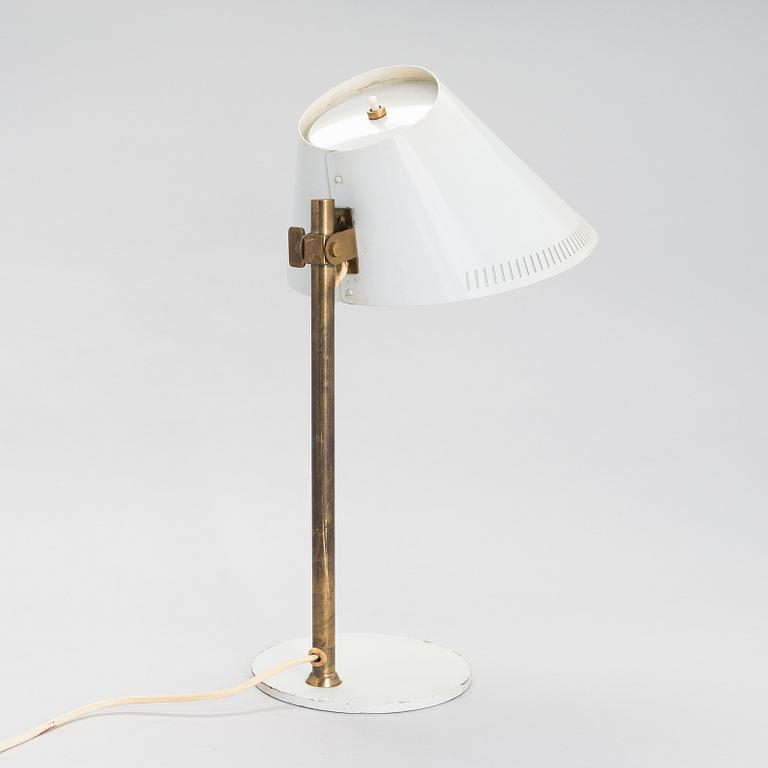 Paavo Tynell, A mid-20th-century '9227' table lamp for Idman, Finland.