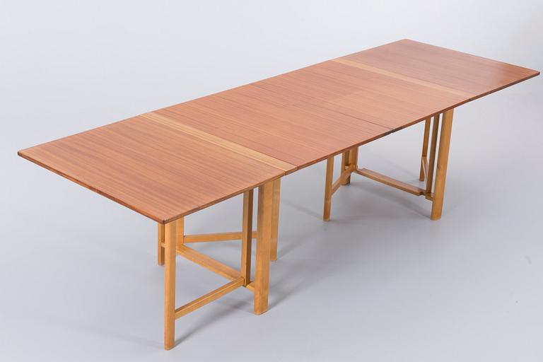A BRUNO MATHSSON "MARIA FLAP" TABLE.