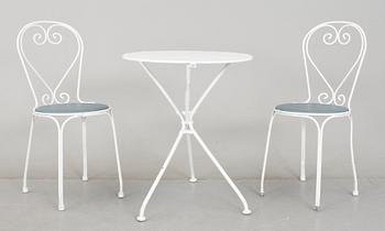 CAFEBORD med STOLAR, 3 delar, 1900-tal.