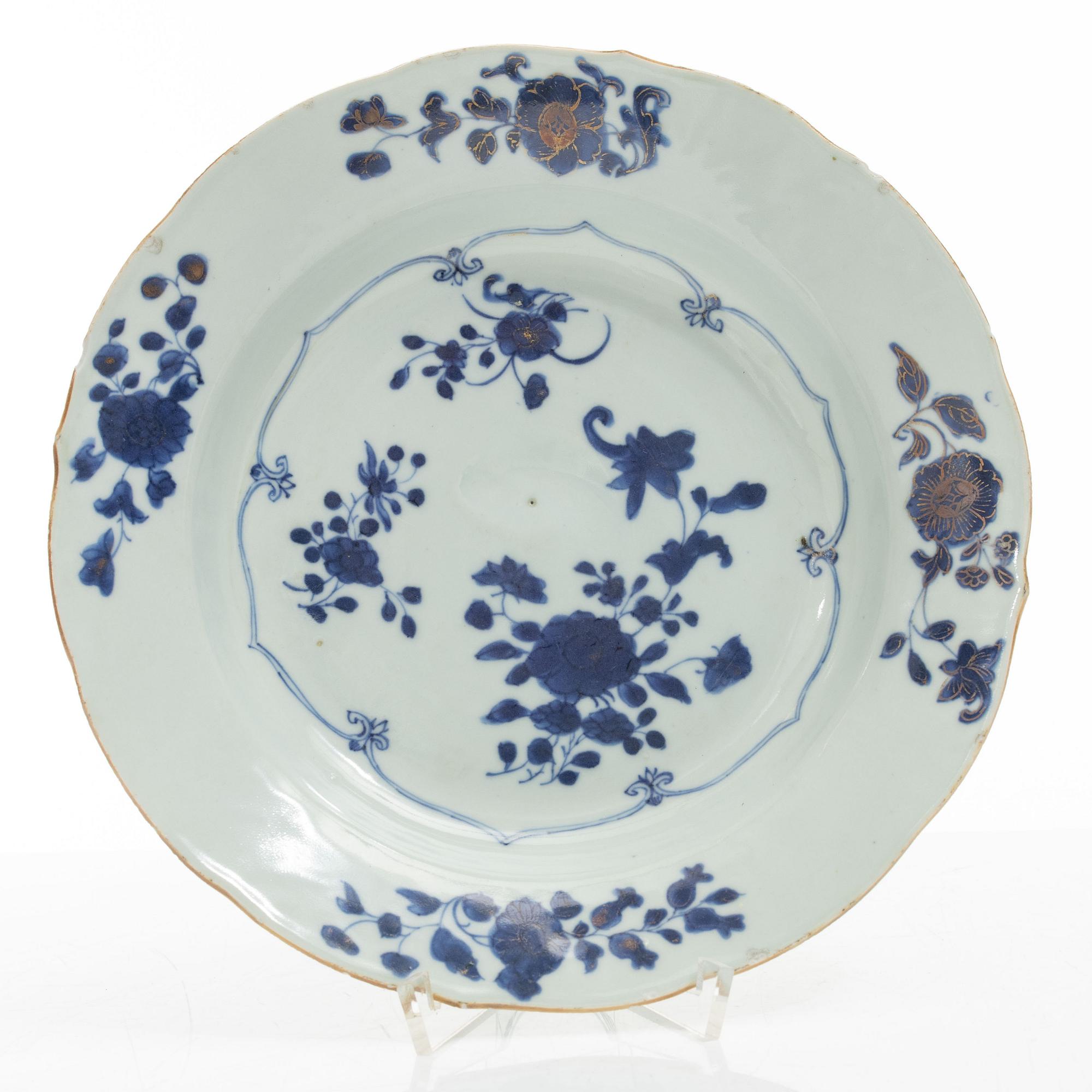 Tallrikar, 22 stycken, kompaniporslin, Kina, Qingdynastin, Qianlong (1736-95).