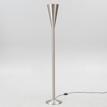 Pietro Chiesa, golvlampa, "Luminator", Fontana Arte, Italien, 2017.