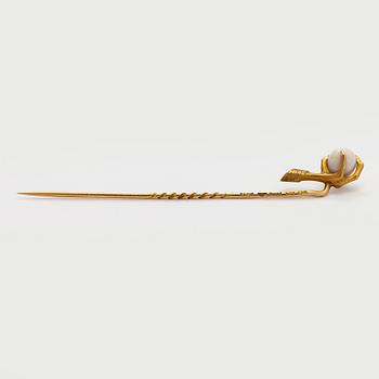Tie pin, pearl, 18K gold, Finska Guldsmeds Ab, Helsinki 1912.