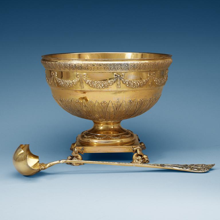 A Swedish 20th century silver-gilt bowl and ladle, makers mark of  C. G. Hallberg, Stockholm 1918.