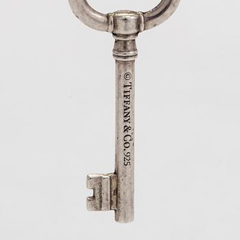 Tiffany & Co, A sterlingsilver pendant with chain.