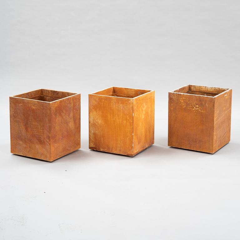 Stina Lindholm, 'Basic', 3 pcs contemporary concrete flower pots, Skulpturfabriken.