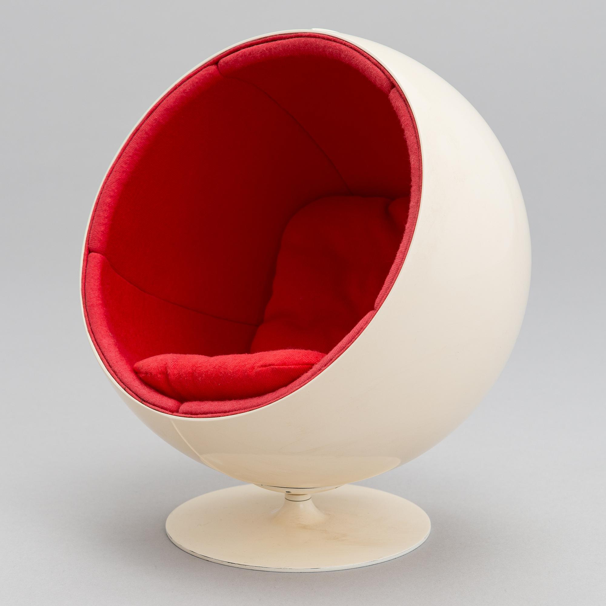 EERO AARNIO, miniatyyri, "Pallotuoli",  Vitra Design Museum.