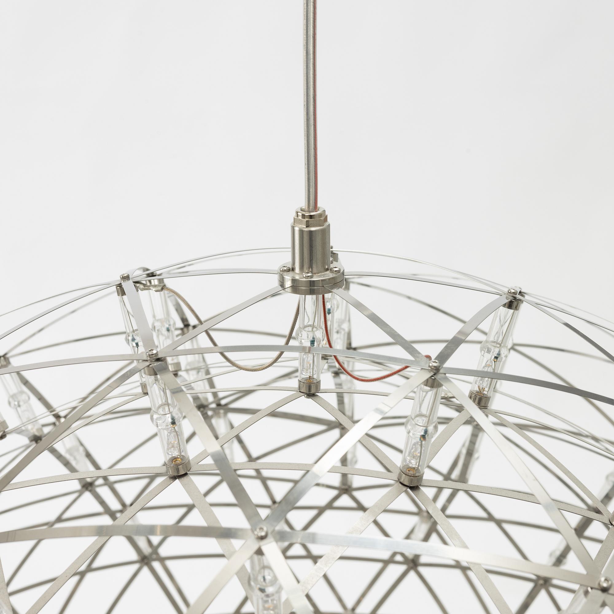 Raimond Puts, taklampa, "Raimond II R 61", för Moooi samtida.