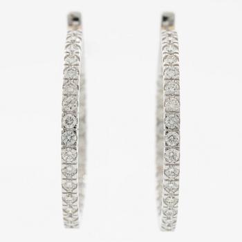 Earrings 18K white gold with brilliant-cut diamonds.