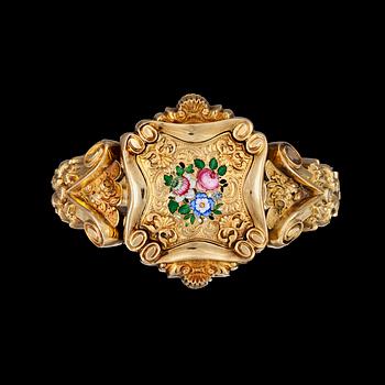 62. BRACELET, gold and enamel. 19th century.