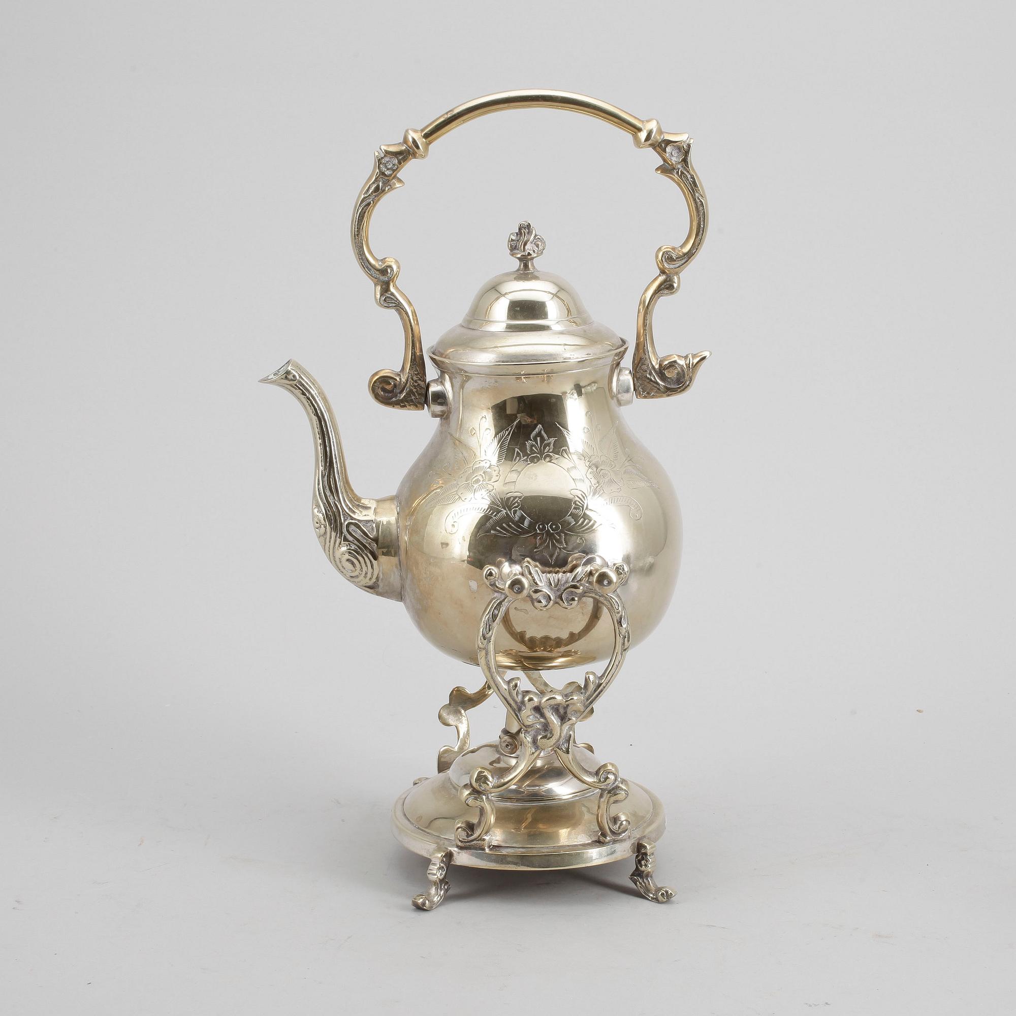 TEKANNA på RECHAUD samt KOPPAR, 8 st, metall och glas, 1900-tal.