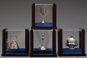 MINIATYROBJEKT, 9 st. Sterling silver, G.A.B ur serie "Den svenska silverskatten". 1980-83. Tot ca 380 g.