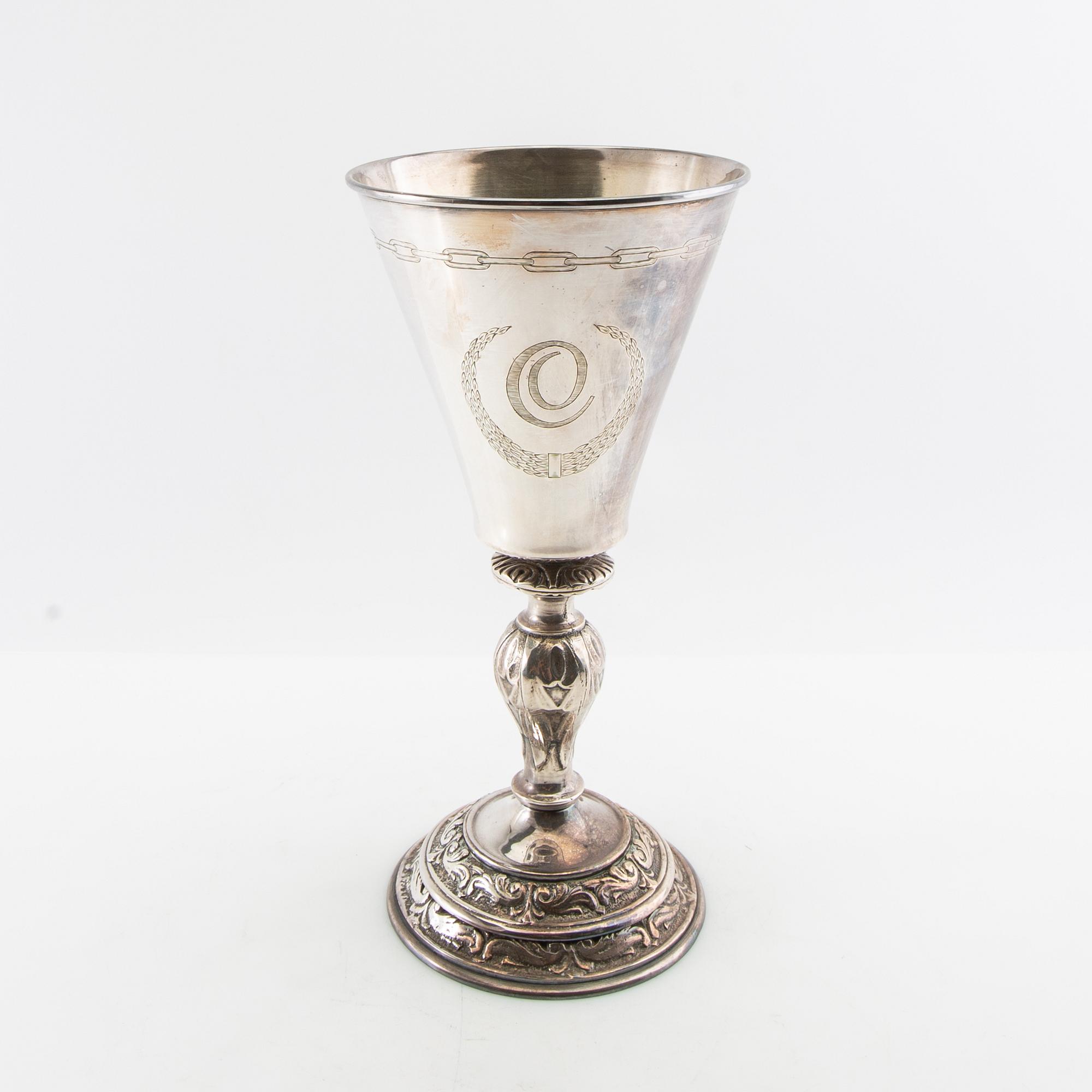 Vase/Trophy first half of the 20th century, silverplate.