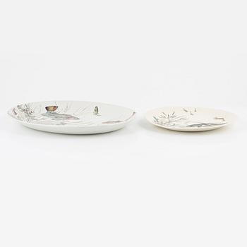 Eleven creamware plates and dish, 'Fish', Johnson Brothers, England.
