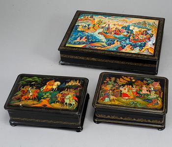 A set of 6 Russian boxes.