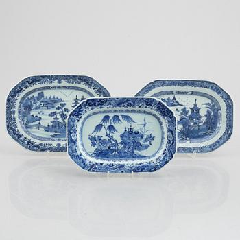 Three Chinese blue and white dishes, Qing dynasty,m Qianlong (1736-95).