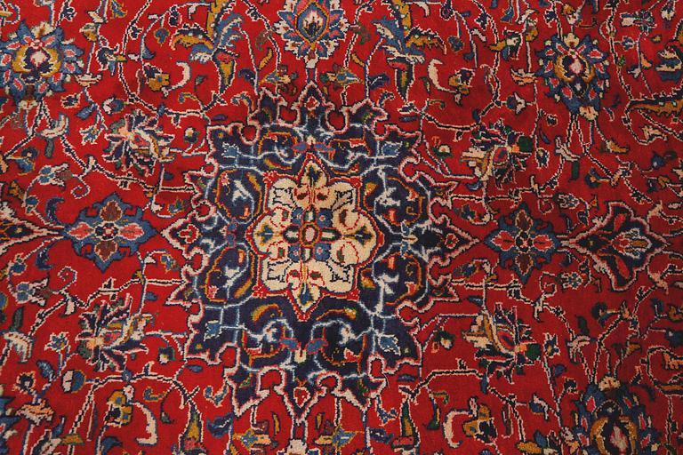 MATTA, Mahal, old, ca 300 x 210 cm.