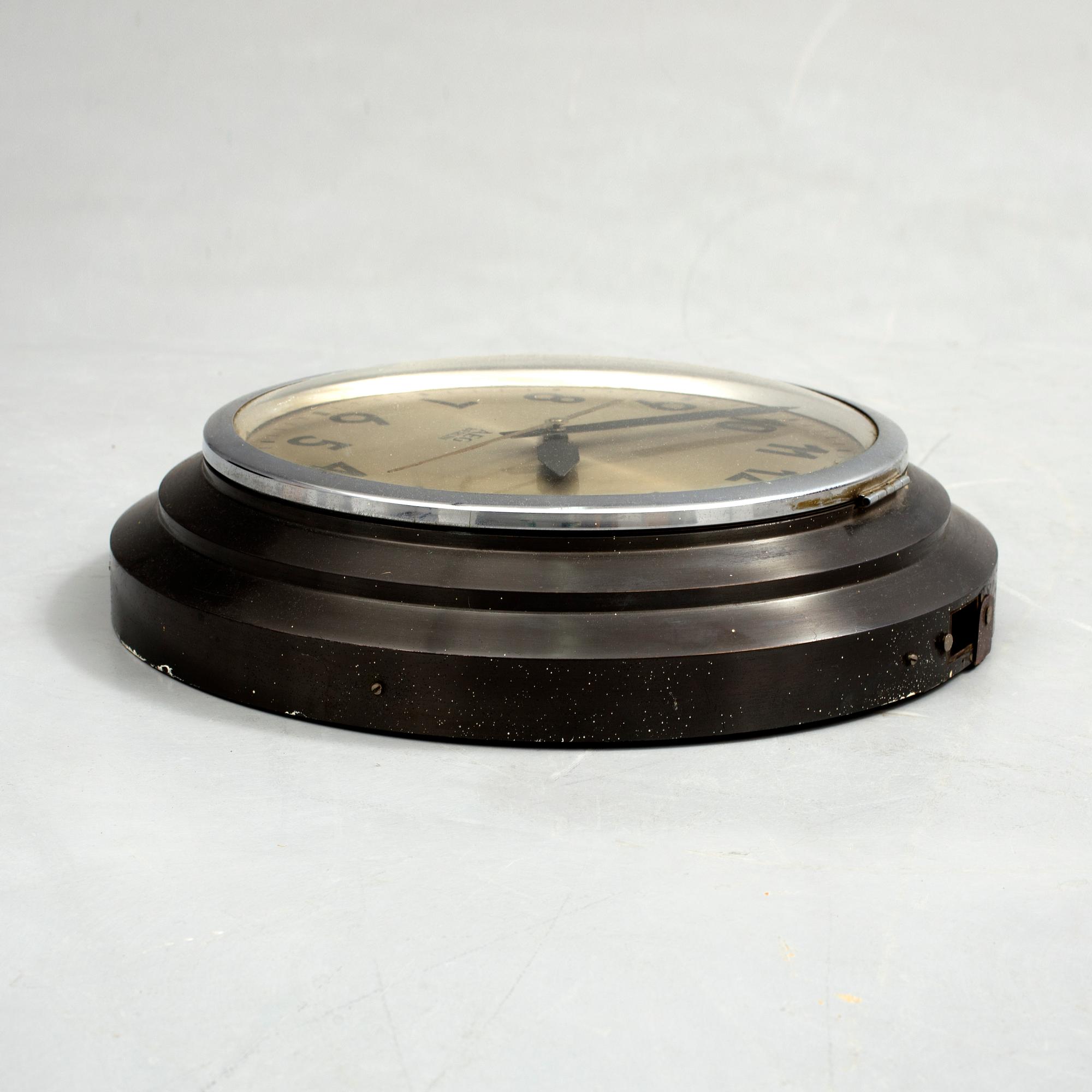 A Peter Behrens, AEG Electric Supply Clock, Berlin, 20th Century.