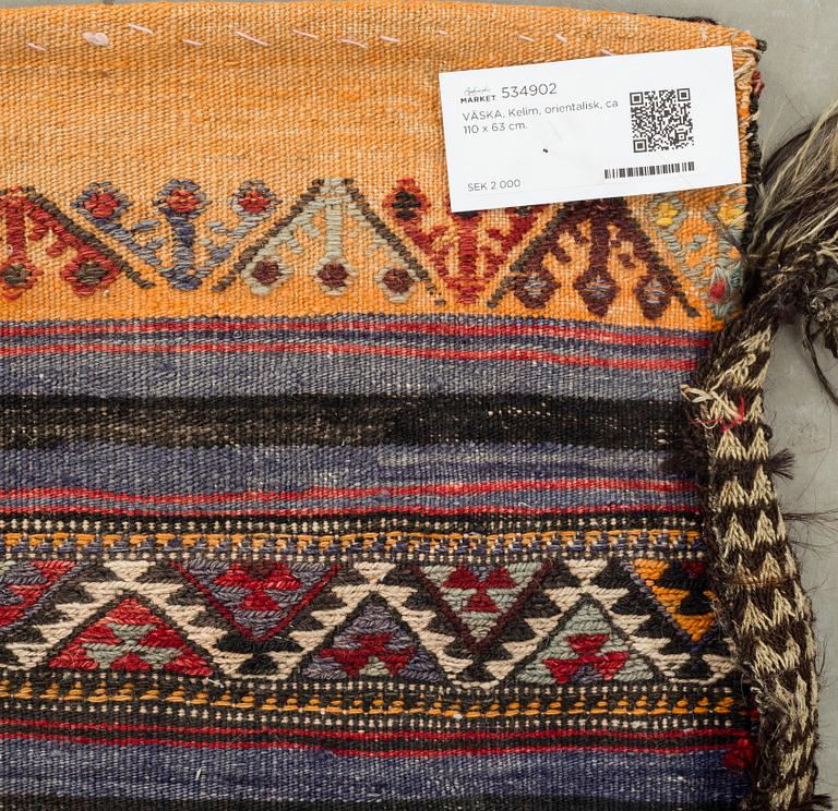 VÄSKA, Kelim, orientalisk, ca 110 x 63 cm.