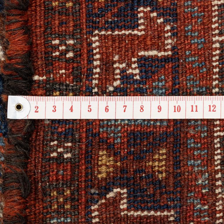 Rug, antique Shiraz, approx. 290 x 212 cm.